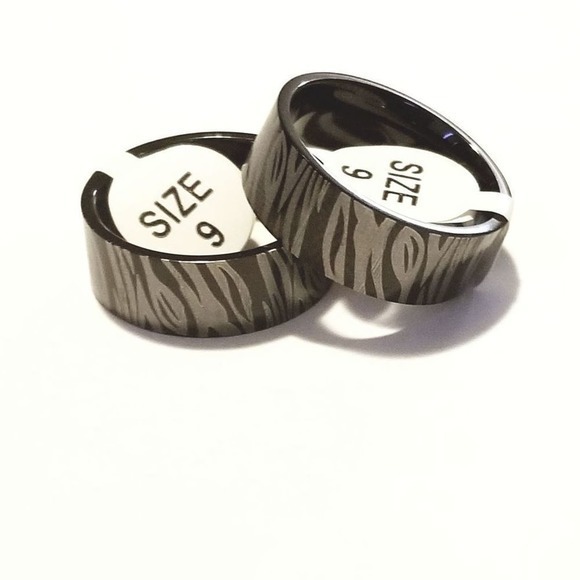 New stainless steel tigers stirped‎ ring size 9 - Picture 1 of 3